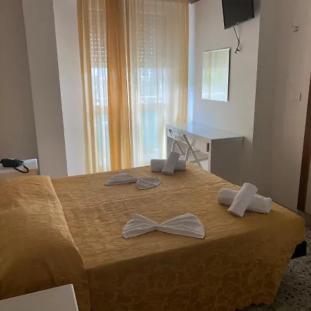 Modenese Ριτσιόνε