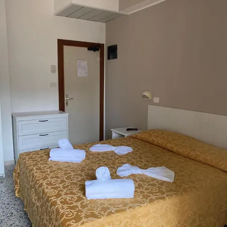 Modenese Otel 3*