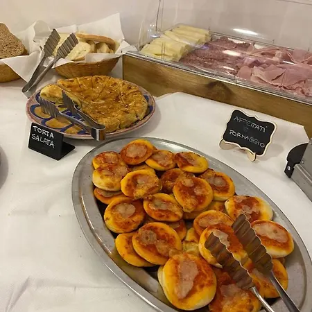 Modenese Szálloda 3*