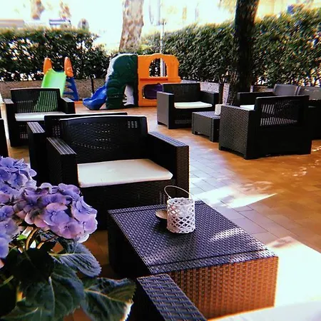 Otel Modenese 3*
